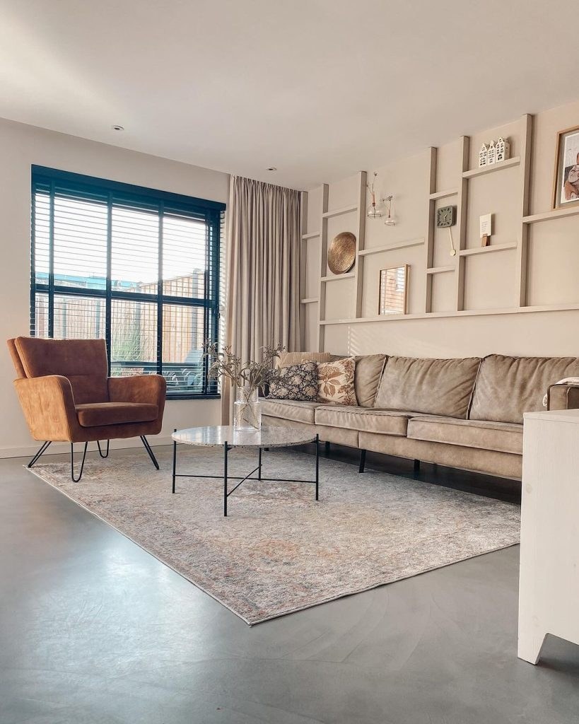 keuken met hout, marmer, gietvloer, wonen in de regio