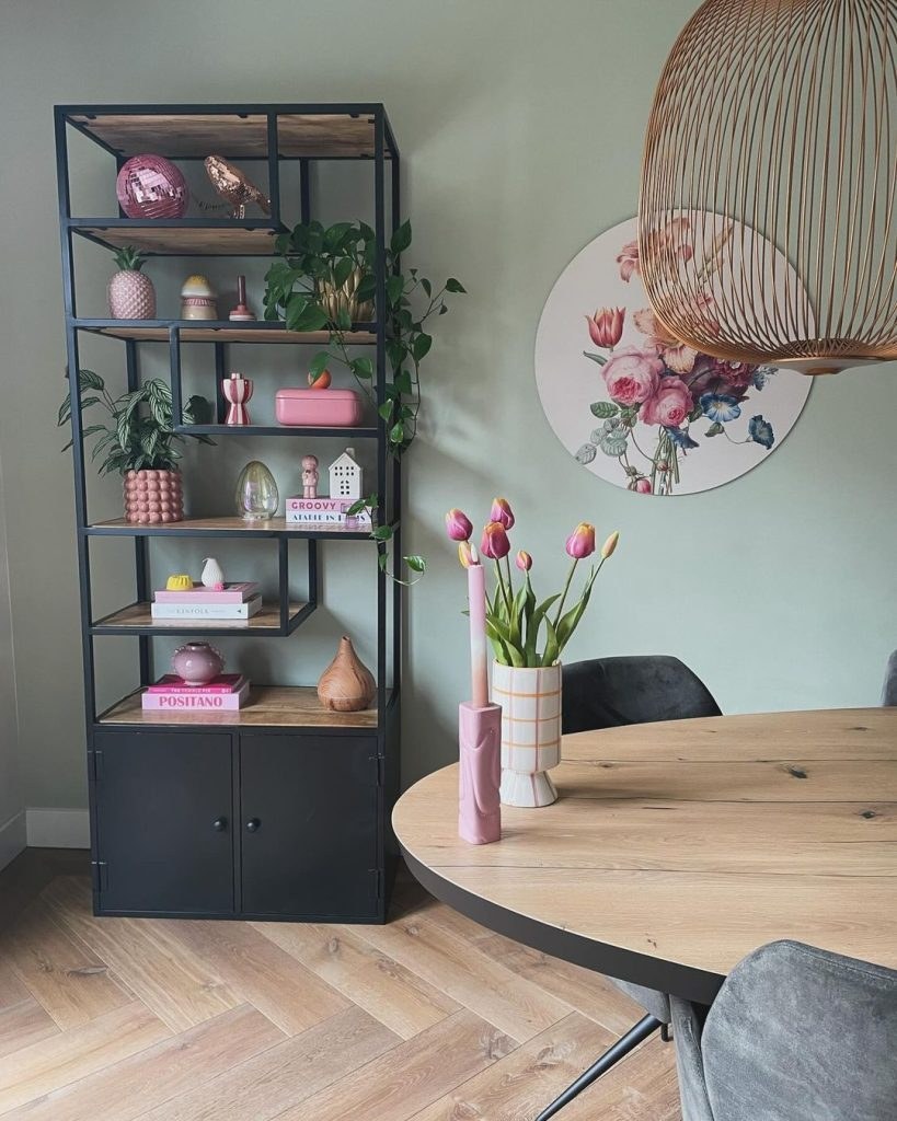 groene muur, groene muren, wonen in de regio, groene muur slaapkamer, groene muur woonkamer, muurverf, muur verven