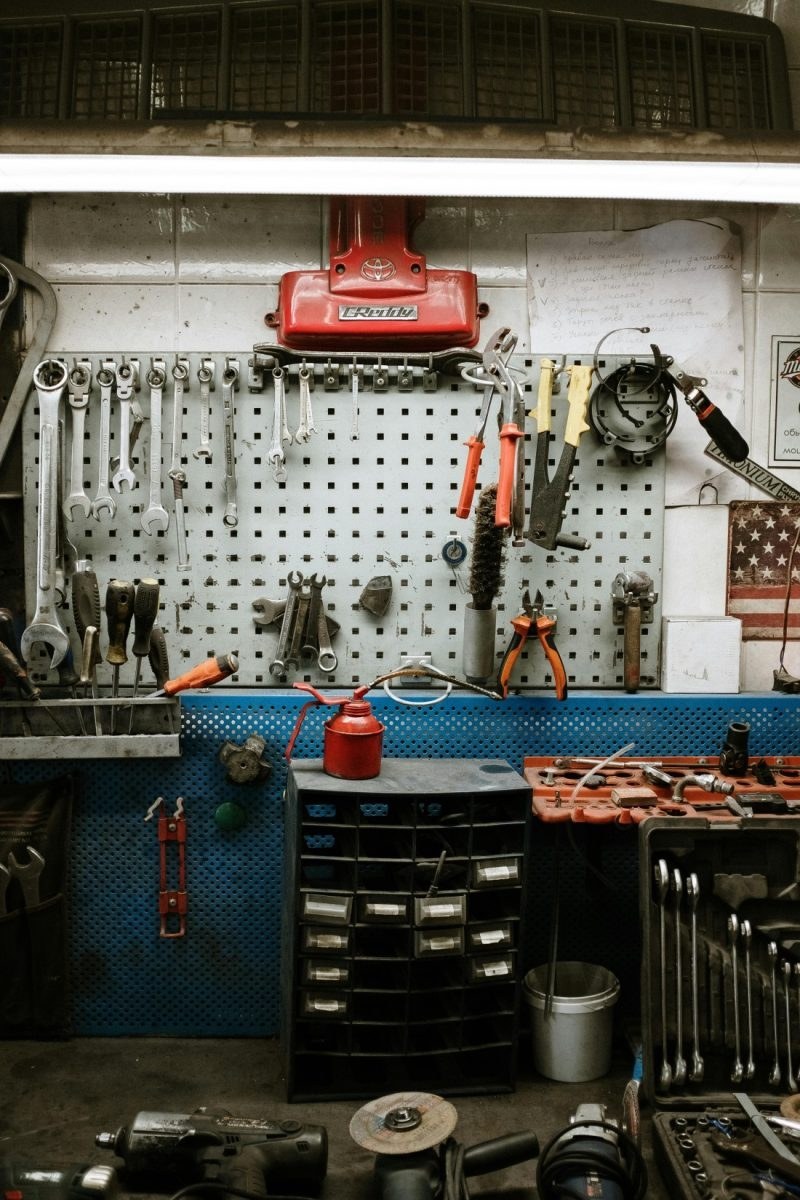 Garage indeling, garage inrichten, garage kasten, garage vloer, Wonen in de Regio